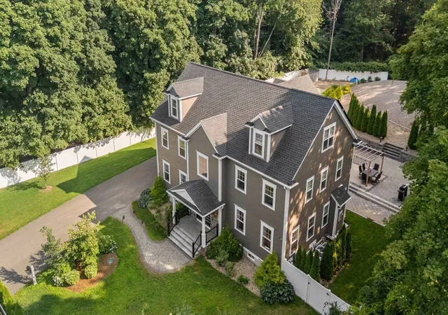 3rd image of 125 Union St, Natick, MA 01760 | MLS# 73558439