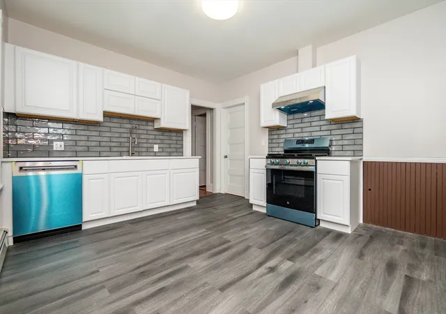 1st image of 16 Taft St #2, Boston, MA 02125 | MLS# 73544678