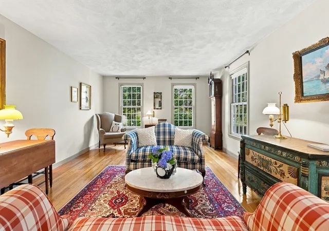 Photo 4 of Sale Pending at 29 Smithshire Ests, Andover, MA 01810 | MLS# 73559366 | Listing updated on 2026-08-24