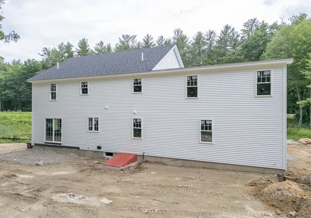 2nd image of 179 Brookline St, Pepperell, MA 01463 | MLS# 73560856