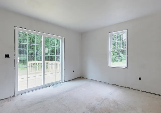 4th image of 179 Brookline St, Pepperell, MA 01463 | MLS# 73560856