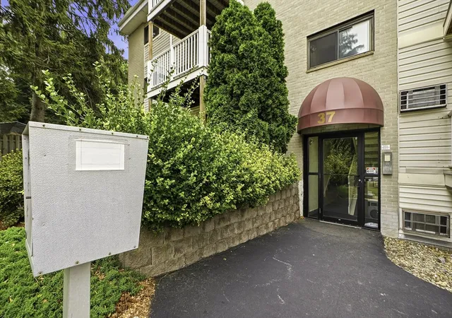 Photo 2 of Condo for sale at 37 Hosmer St #17, Marlborough, MA 01752 | MLS# 73550826 | Listing updated on 2026-08-31