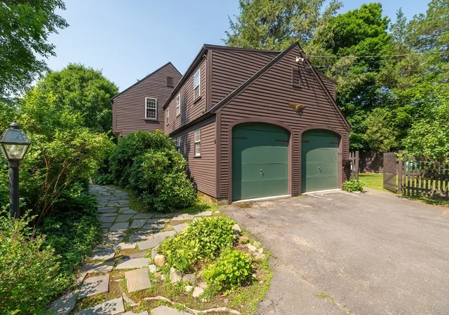 3rd image of 49 Walnut Rd, South Hamilton, MA 01982 | MLS# 73543965