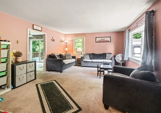 Photo 4 of Sale Pending at 15-17 Willow St, Worcester, MA 01603 | MLS# 73537893 | Listing updated on 2026-08-25