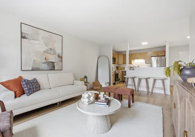1st image of 474 Broadway #25, Somerville, MA 02145 | MLS# 73550750