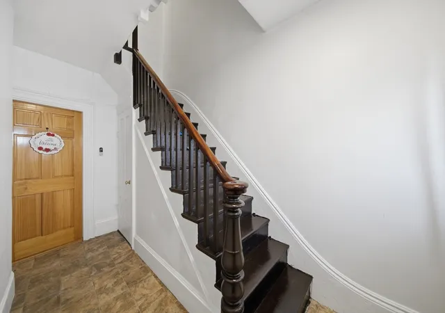 29th image of 103 London St, East Boston, MA 02128 | MLS# 73565300