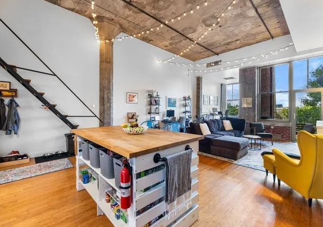 Photo 4 of Condominium at 156 Porter St #211, East Boston, MA 02128 | MLS# 73298638 | | Sold on 2025-01-16