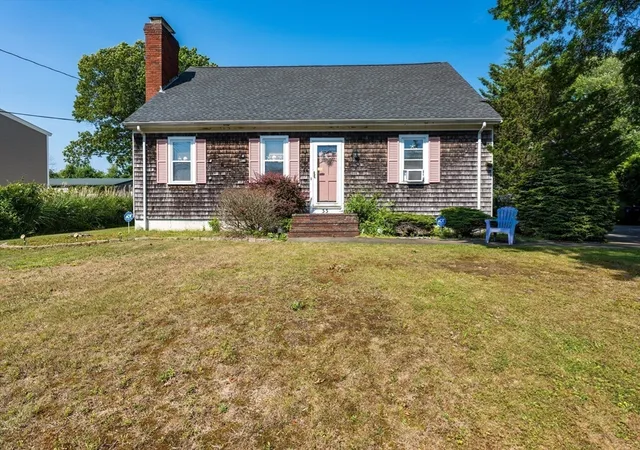 Homes for sale in Dartmouth, MA | 33 Terry Dr, Dartmouth, MA 02748 | MLS# 73545623