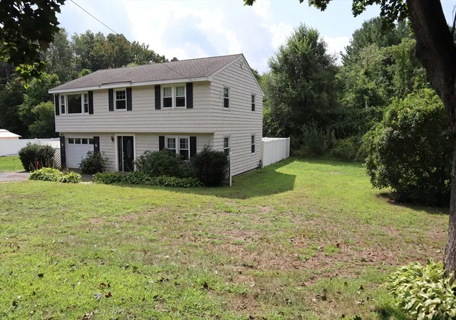 Photo 2 of Sale Pending at 29 Fayette Rd, Bedford, MA 01730 | MLS# 73569602 | Listing updated on 2026-09-23