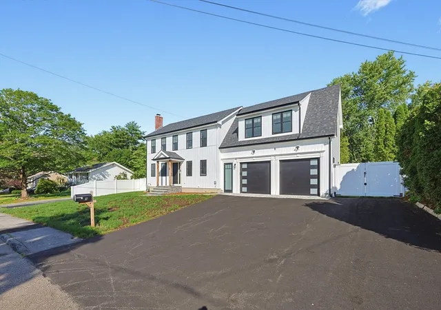 Homes for sale in Milford, MA | 8 Vassar Dr, Milford, MA 01757 | MLS# 73541825