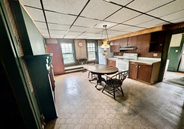 4th image of 21 S St, Westborough, MA 01581