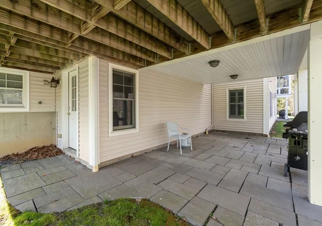 2nd image of 3 Summerland Wy, Worcester, MA 01609