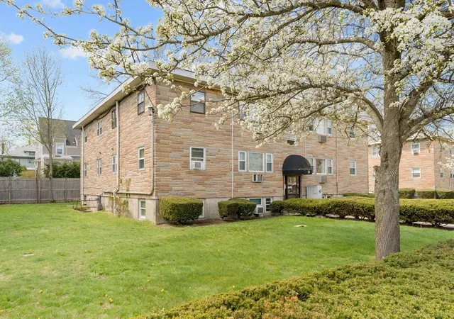 Homes for sale in Brockton, MA | 20 Auna Dr #Unit-7, Brockton, MA 02301 | MLS# 73531512