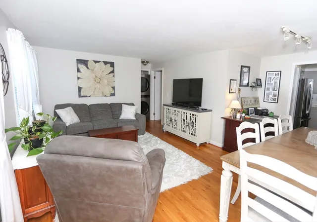 4th image of 540 Granby Rd #73B, South Hadley, MA 01075 | MLS# 73556853