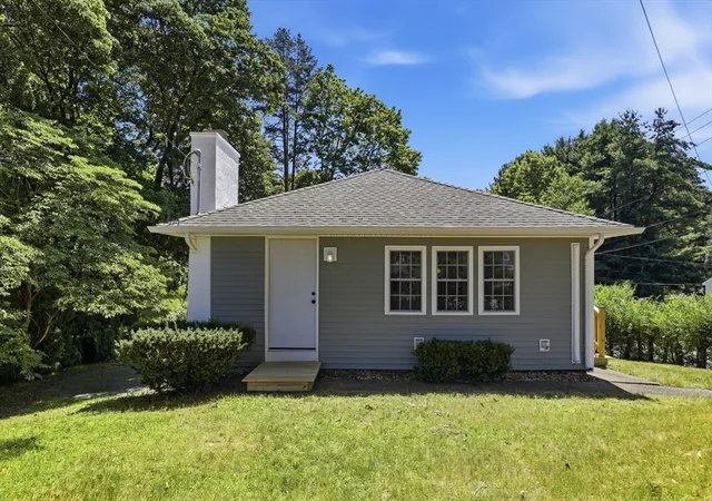 3rd image of 217 West Main St, Northborough, MA 01532 | MLS# 73556509