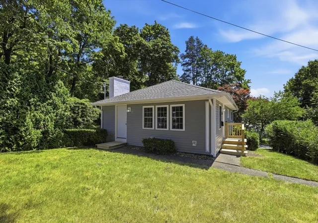 4th image of 217 West Main St, Northborough, MA 01532 | MLS# 73556509