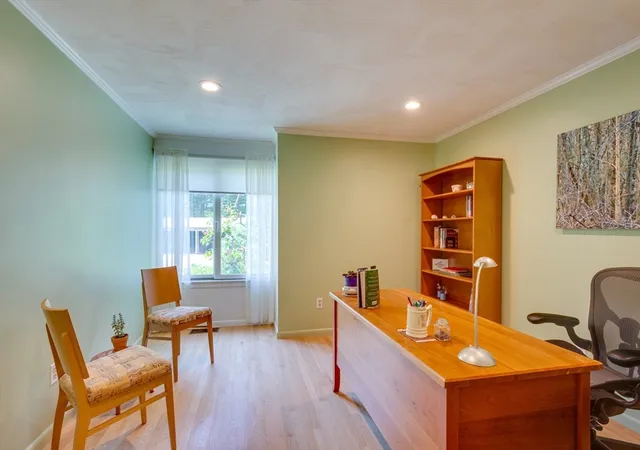 Homes for sale in Lincoln, MA | 235 Aspen Cir #235, Lincoln, MA 01773 | MLS# 73525366