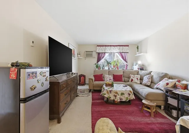 Homes for sale in Watertown, MA | 164 Galen St #15, Watertown, MA 02472 | MLS# 73501999