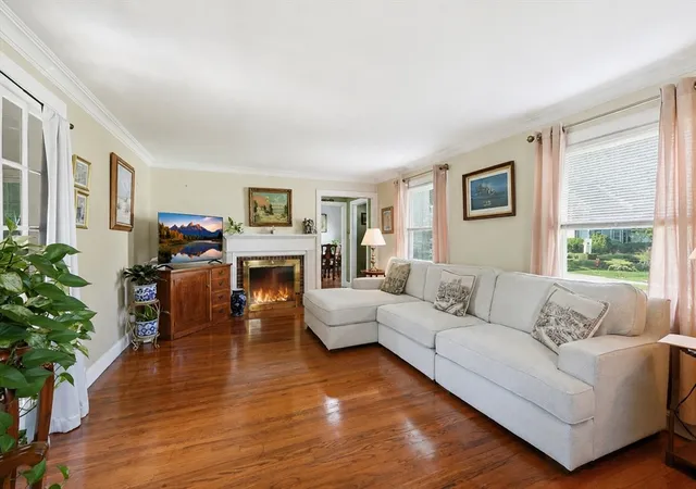 3rd image of 196 N Main St, Leominster, MA 01453 | MLS# 73557296