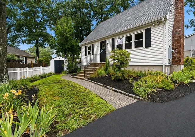 Photo 2 of Single family home for sale at 19 Pembroke St, Marlborough, MA 01752 | MLS# 73557426 | Listing updated on 2026-08-04