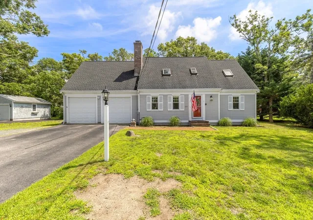 1st image of 835 Old Barnstable, East Falmouth, MA 02536 | MLS# 73558582