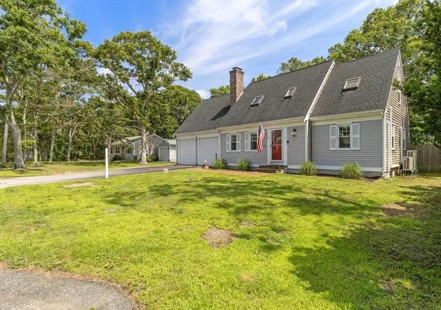 2nd image of 835 Old Barnstable, East Falmouth, MA 02536 | MLS# 73558582