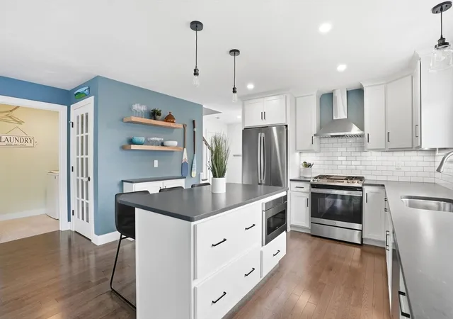 4th image of 19 Farm Rd, Plymouth, MA 02360 | MLS# 73517419