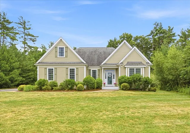 Homes for sale in Carver, MA | 8 Redtail Lane, Carver, MA 02330 | MLS# 73547507