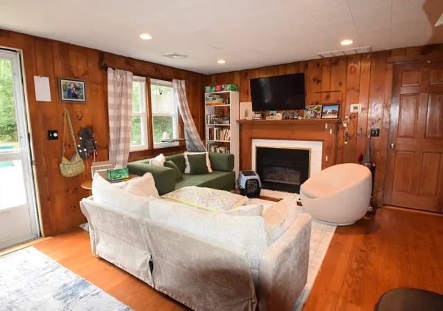 2nd image of 16 Circuit Rd E, Yarmouth, MA 02601 | MLS# 73567842