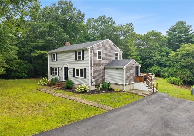 2nd image of 46 Harvard St, Halifax, MA 02338 | MLS# 73568038