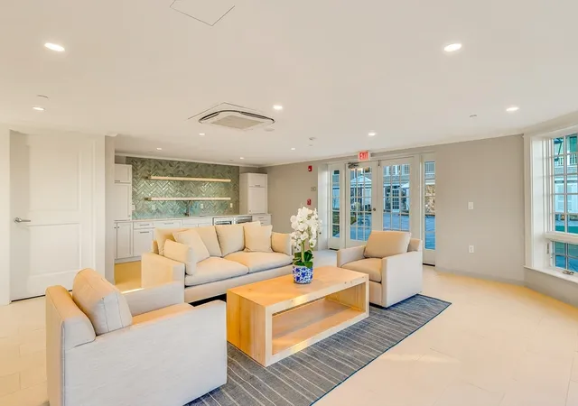 Homes for sale in Cohasset, MA | 124 Elm Street #307, Cohasset, MA 02025 | MLS# 73509574