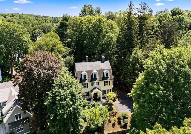 2nd image of 10 Eliot Road, Lexington, MA 02421 | MLS# 73390121