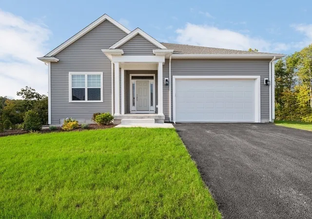 Homes for sale in Northbridge, MA | 160 Rolling Ridge Dr #104, Northbridge, MA 01588 | MLS# 73546863