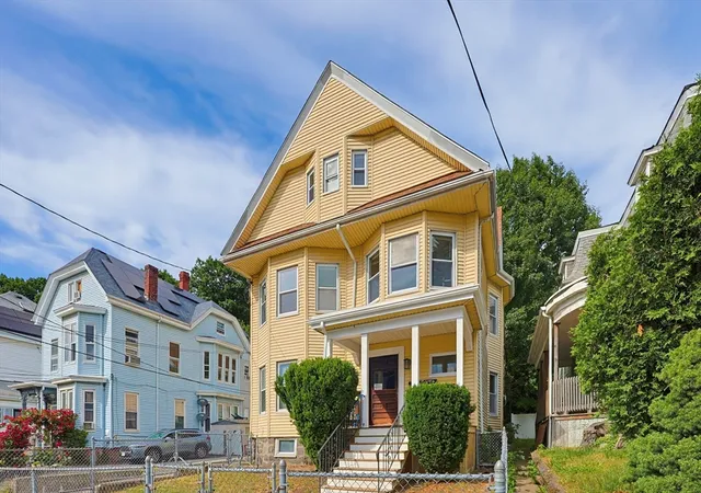 Homes for sale in Chelsea, MA | 21 John St, Chelsea, MA 02150 | MLS# 73539965