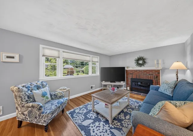 Photo 3 of Sale Pending at 81 Juniper Dr, Norwood, MA 02062 | MLS# 73554748 | Listing updated on 2026-08-26