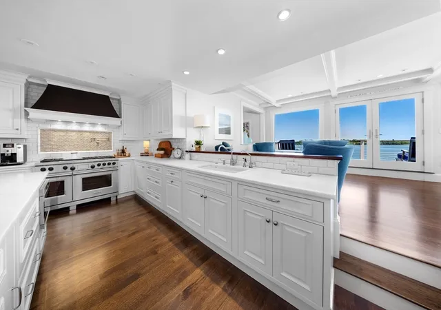 4th image of 161 Otis St, Hingham, MA 02043 | MLS# 73520498