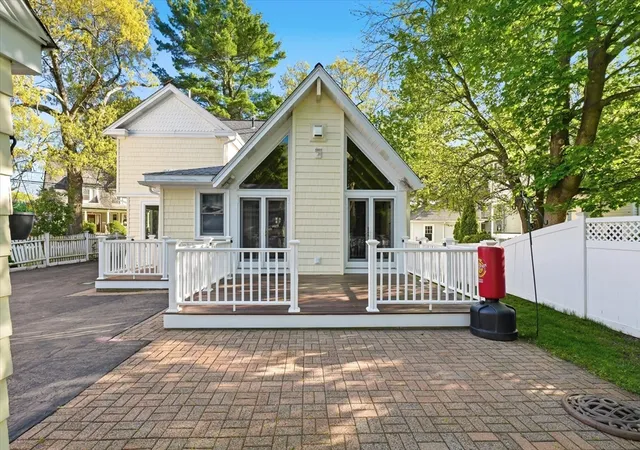 2nd image of 349 Auburndale Ave, Auburndale, MA 02466 | MLS# 73518818
