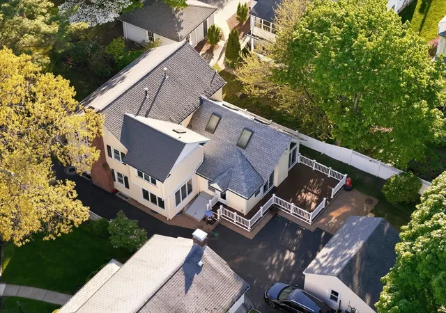 3rd image of 349 Auburndale Ave, Auburndale, MA 02466 | MLS# 73518818