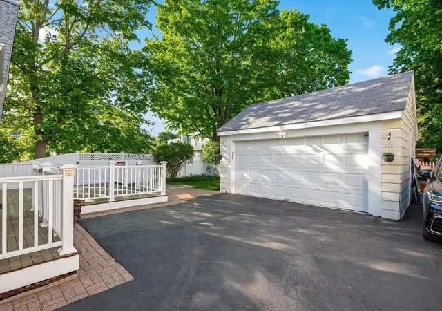 4th image of 349 Auburndale Ave, Auburndale, MA 02466 | MLS# 73518818