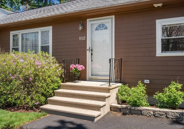 Homes for sale in Hudson, MA | 102 Park Street, Hudson, MA 01749 | MLS# 73518060