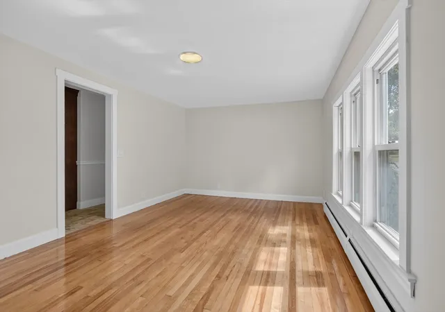 5th image of 308 Union St, Leominster, MA 01453 | MLS# 73545553