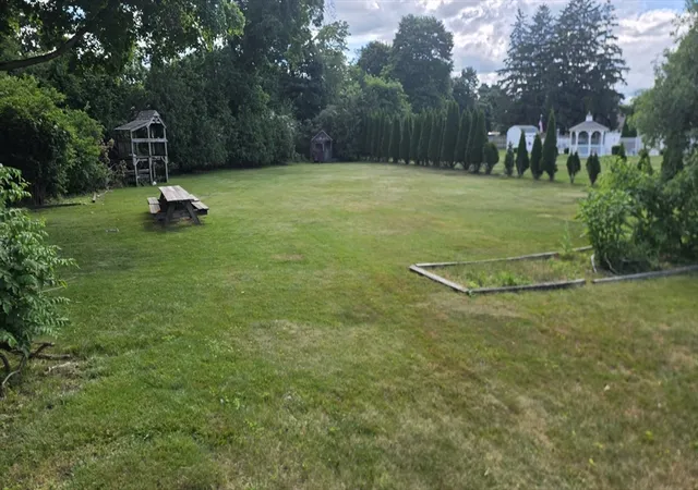 3rd image of 129 Collins St, Danvers, MA 01923 | MLS# 73536386