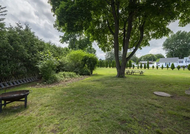 40th image of 129 Collins St, Danvers, MA 01923 | MLS# 73536386