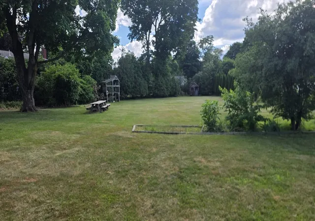 4th image of 129 Collins St, Danvers, MA 01923 | MLS# 73536386