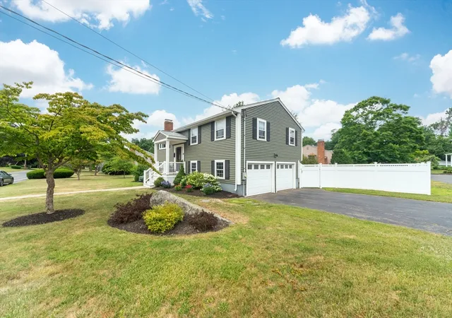Homes for sale in Canton, MA | 3 Fencourt Rd, Canton, MA 02021 | MLS# 73547752
