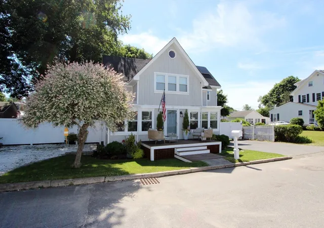 5th image of 22 Maple Street, Wareham, MA 02571 | MLS# 73543059