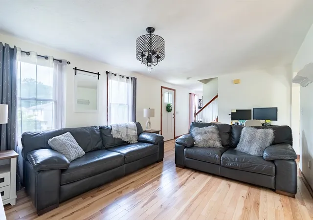 Photo 3 of Sale Pending at 15 Thatcher Sq, Brockton, MA 02302 | MLS# 73564984 | Listing updated on 2026-09-08