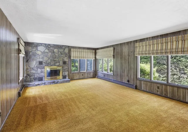 4th image of 20 Felix St, Chicopee, MA 01020 | MLS# 73533230