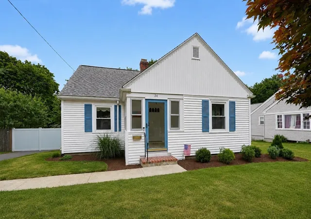 1st image of 24 Oak St, Medfield, MA 02052 | MLS# 73550554