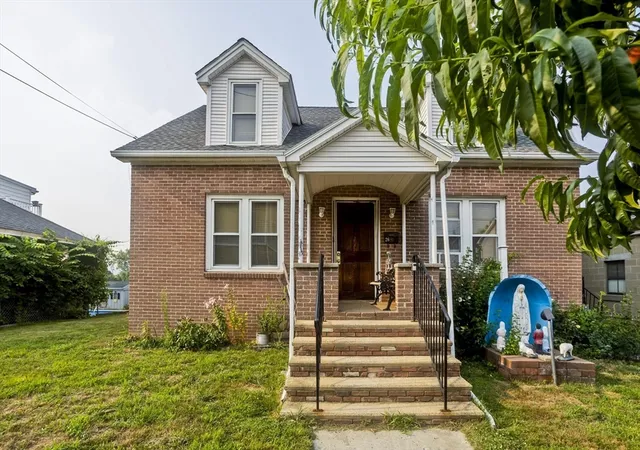 2nd image of 26 Grace St, Chicopee, MA 01020 | MLS# 73553012